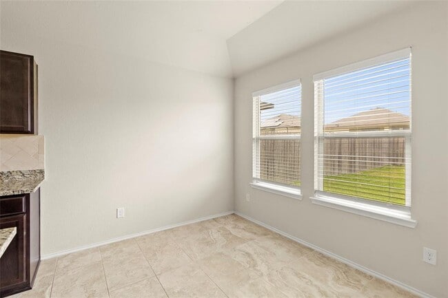 Building Photo - 117 Blanco Dr