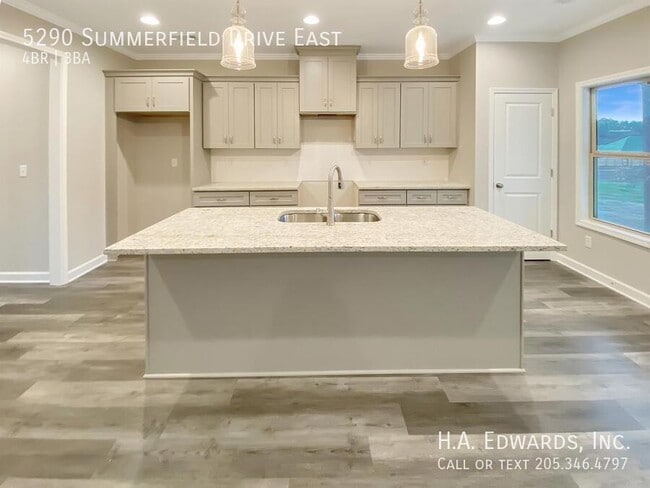 Building Photo - 5290 Summerfield E Dr