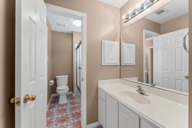 Building Photo - 1631 Mustang Crossing