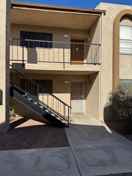 Building Photo - 1280 Mohave Dr