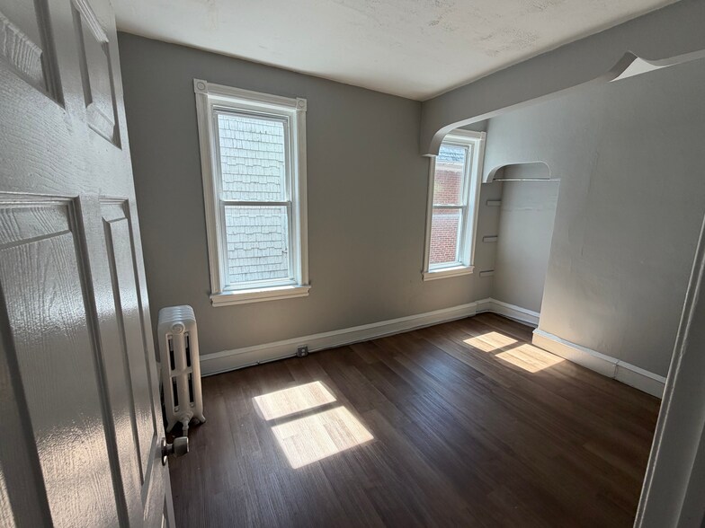 Building Photo - 4937 N 13th St