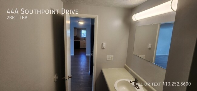 Building Photo - 44 Southpoint Dr