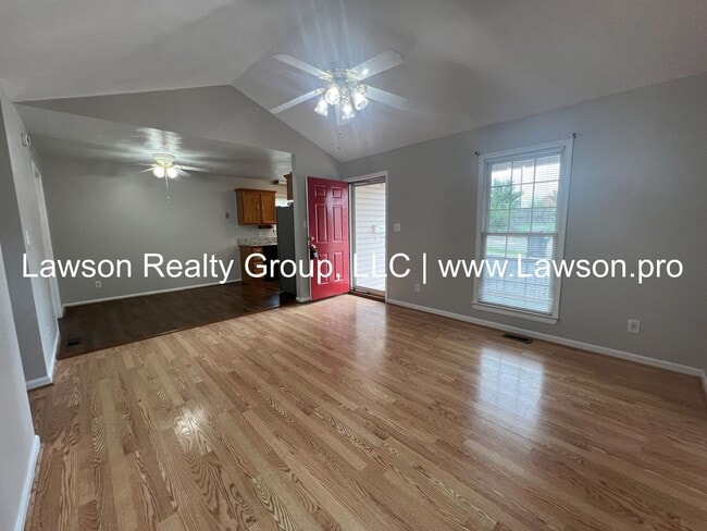 Building Photo - One Level Living in Vinton!