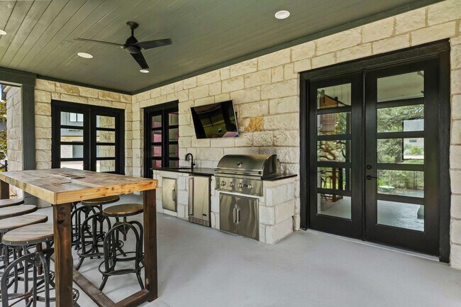 Building Photo - 2204 Escape Blvd.