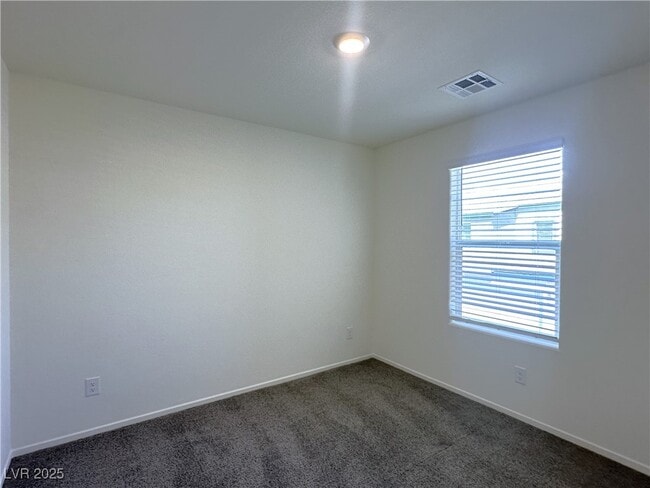 Building Photo - 9927 Saffron Hls St