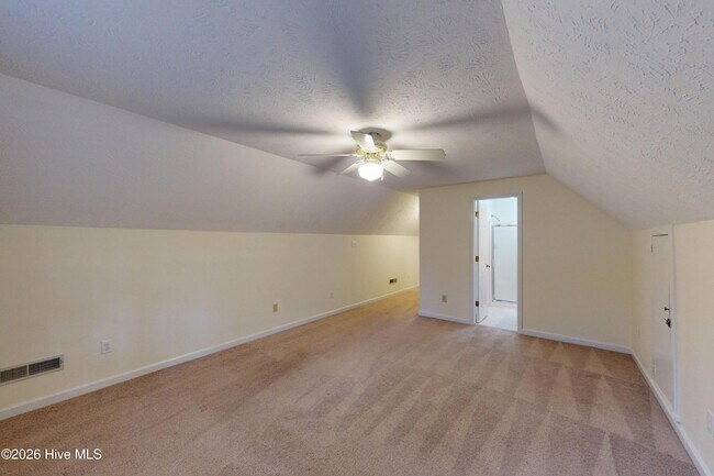 Building Photo - 464 Summerlea Dr