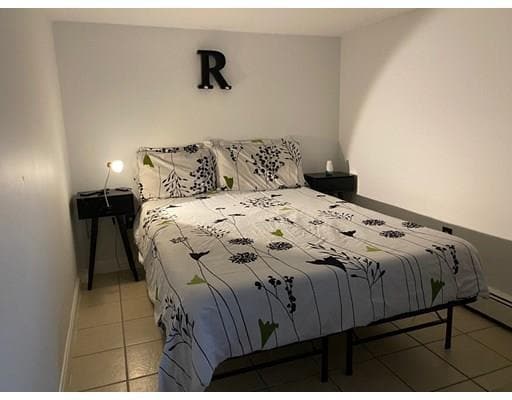 Building Photo - 23 Kingsbury St