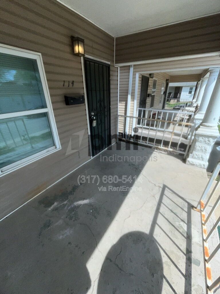 Building Photo - 114 Adler St