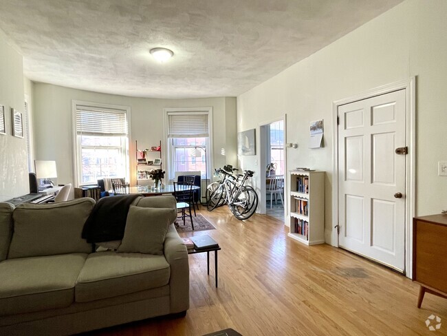 Building Photo - 550 Tremont St