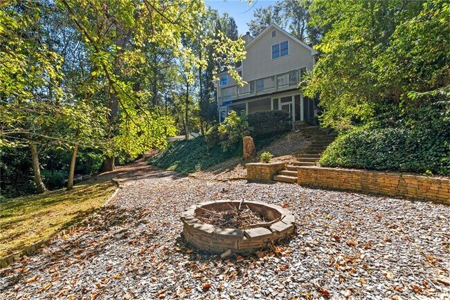 Building Photo - 1362 Cartecay Dr NE