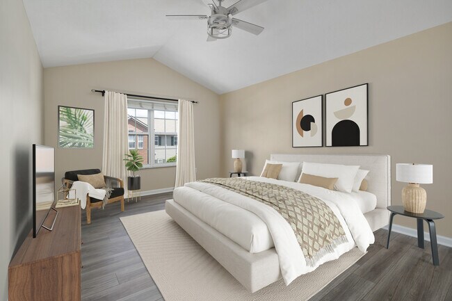 Building Photo - 670 Mystic Pointe Dr