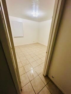 Building Photo - 414 E Avenue A