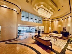 Building Photo - 5757 Collins Ave