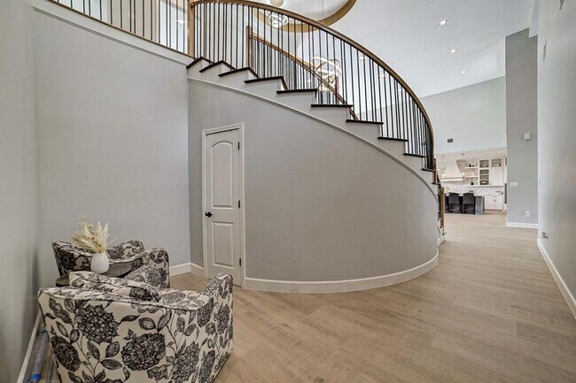 Building Photo - 26511 Meadow Ln