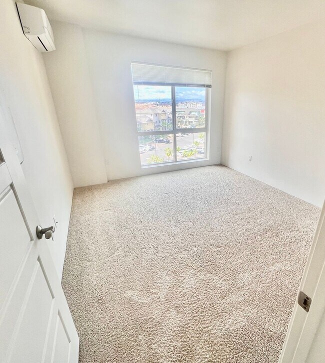 Building Photo - Available now in Ho‘opili! – 1 BR/1 BA with 2 Tandem Parking