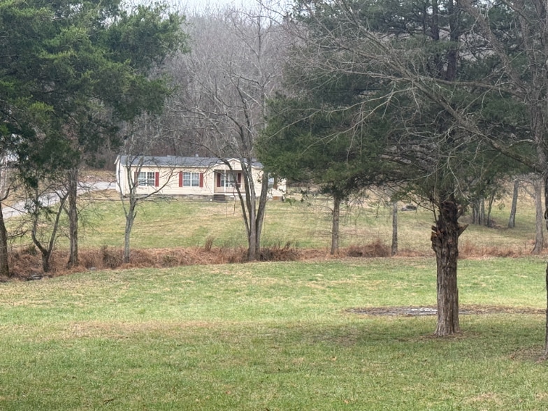 Building Photo - 2182 Posey Hill Rd