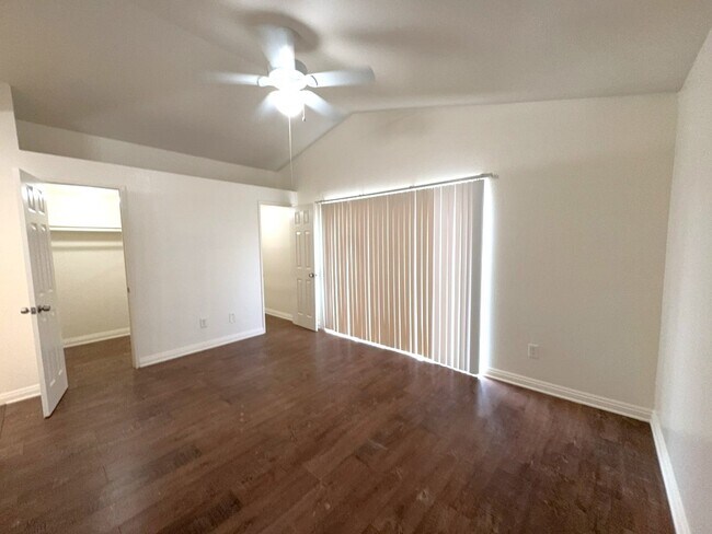 Building Photo - 13654 Opal Cir