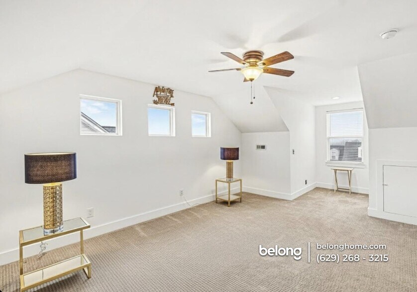 Building Photo - 3704 Lausanne Dr