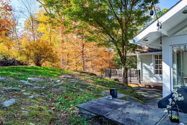 Building Photo - 188 Godfrey Rd E