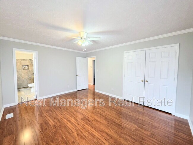 Building Photo - 7320 Avila Dr