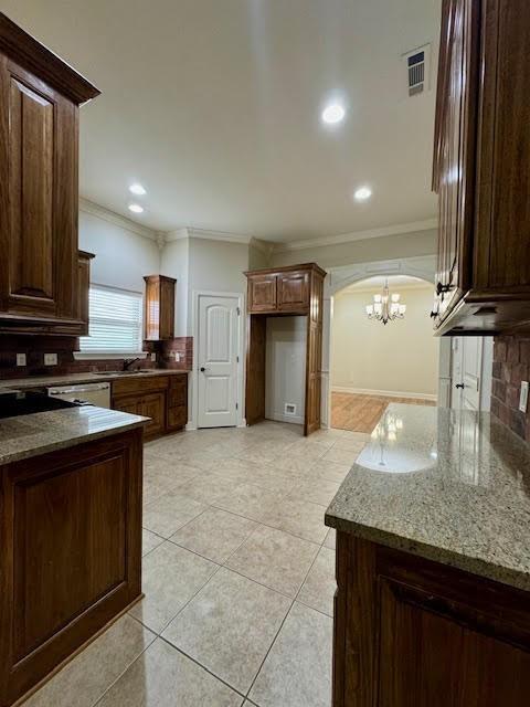 Building Photo - 3704 W Cherokee Rd