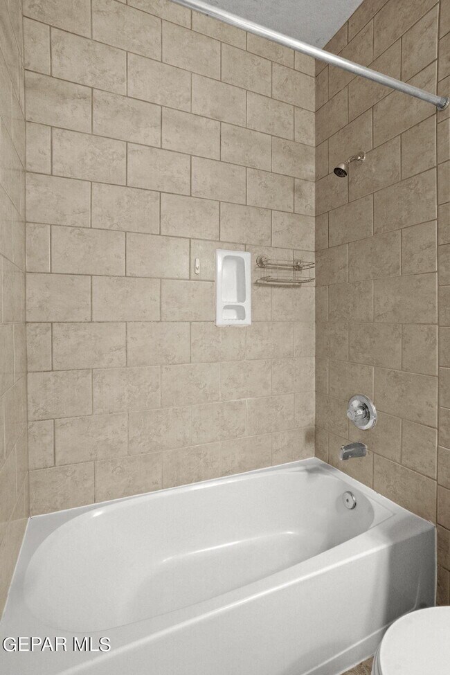 Building Photo - 3148 Sunny Prairie Dr