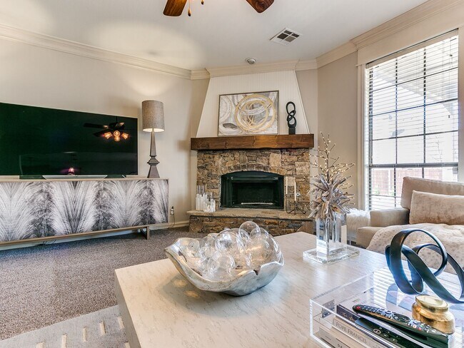 Building Photo - Gorgeous 2 Story Home In Bixby Schools!