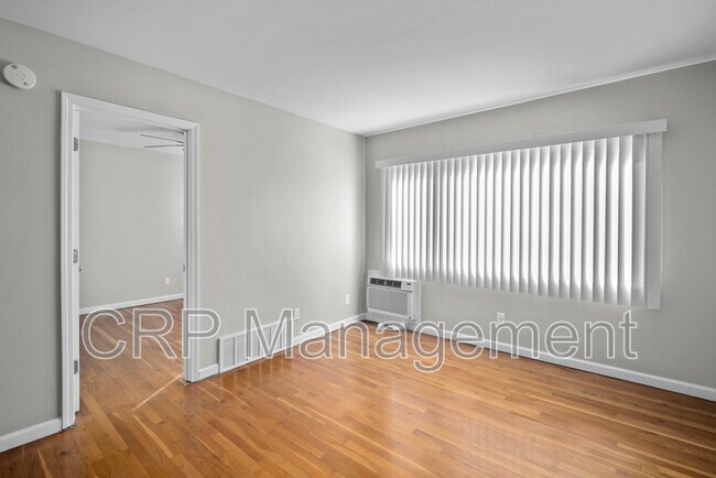 Building Photo - 4263 Virginia Ave