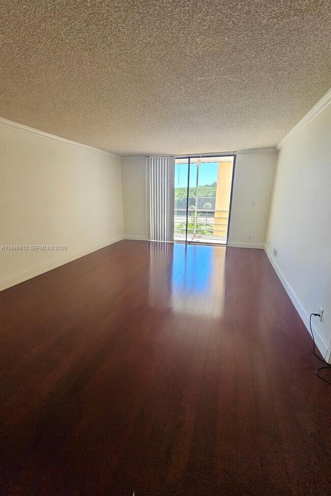 Building Photo - 2935 NE 163rd St