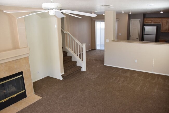 Building Photo - NORTHWEST - 2 STORY, 5 BEDROOM HOME