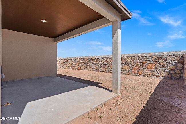 Building Photo - 51025 Sand Verbena Ave