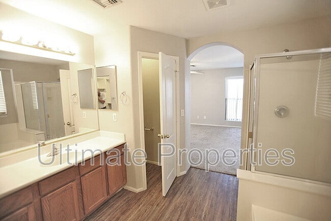 Building Photo - 15821 N 165th Ln