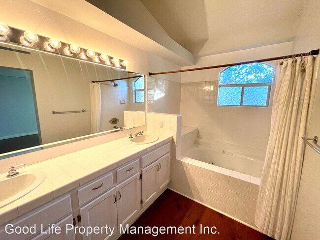 Building Photo - 2 br, 2.5 bath House - 7145 Calabria Ct Un...