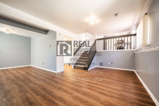 Building Photo - 4314 Blueflax Dr
