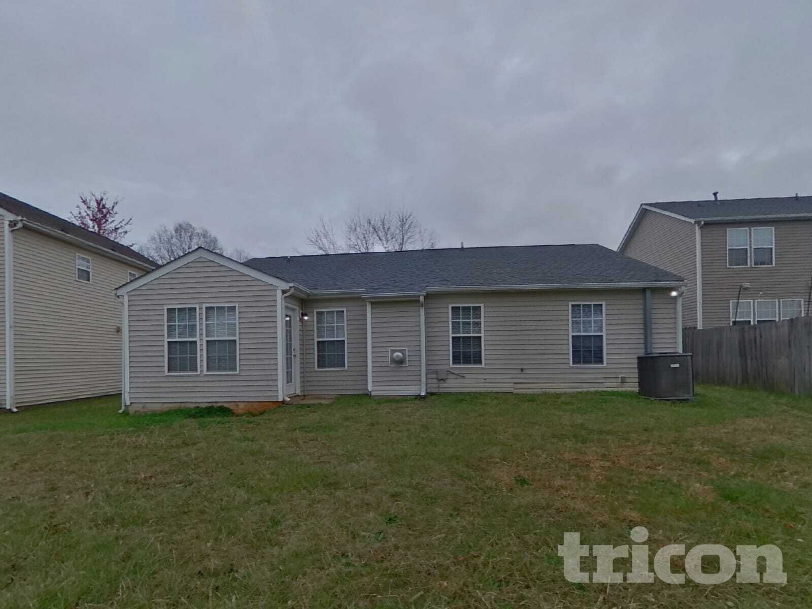 Building Photo - 6211 Whispering Brook Ct