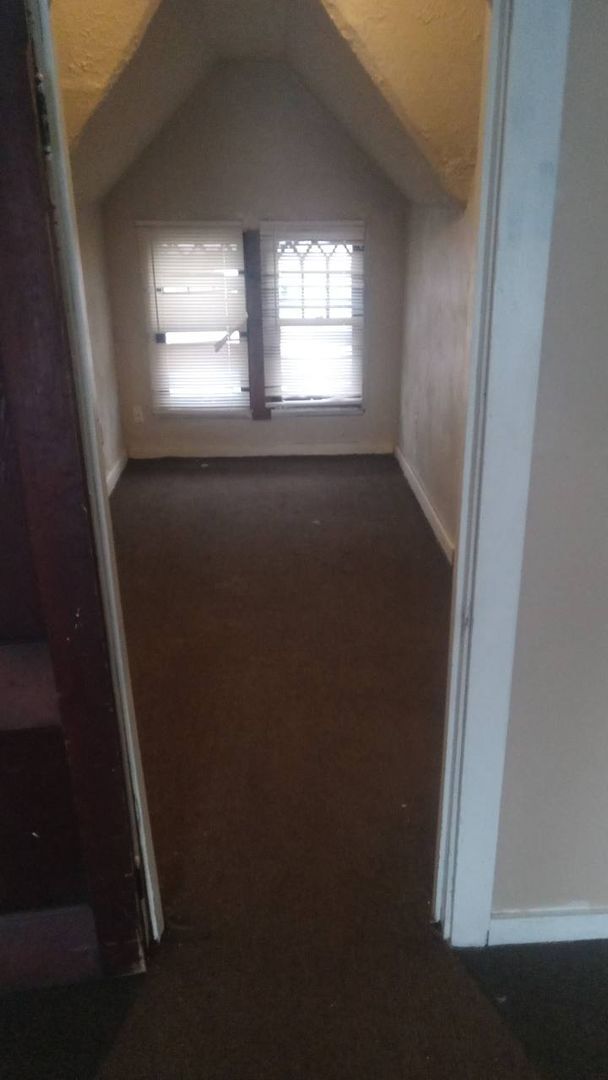 Building Photo - 441 Eddy Rd