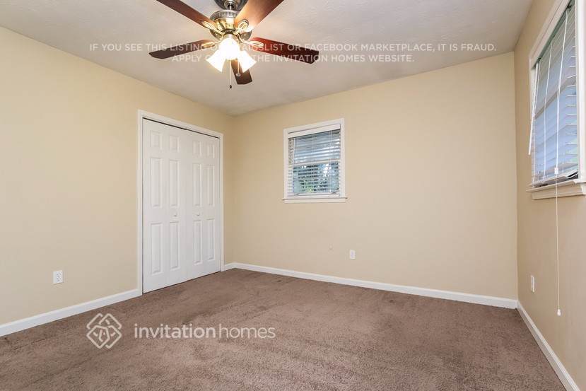 Building Photo - 1398 Yates Ave