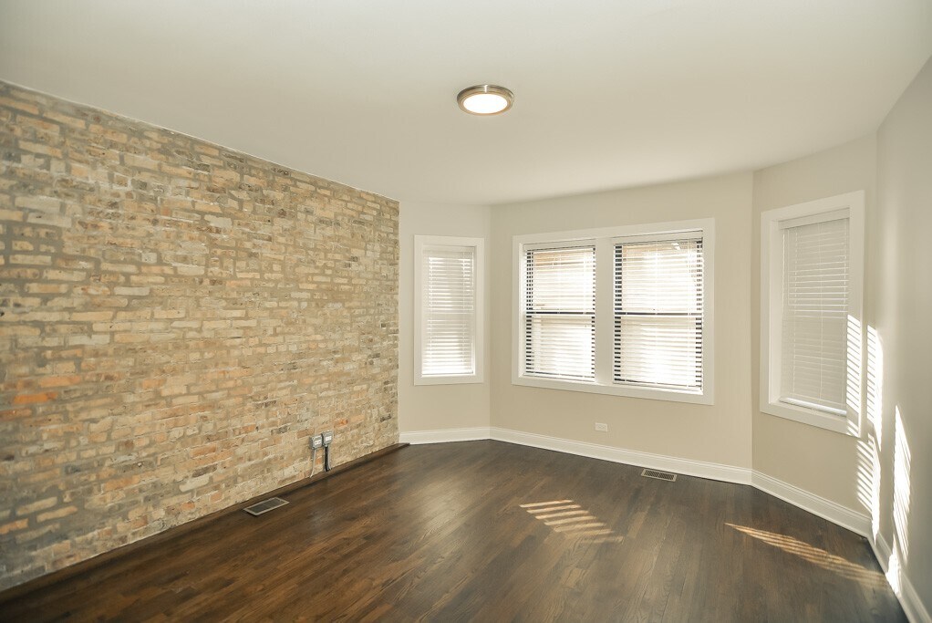 Building Photo - 2230 N Sawyer