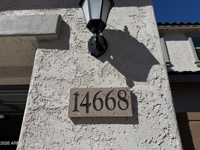 Building Photo - 14668 W Soft Wind Dr