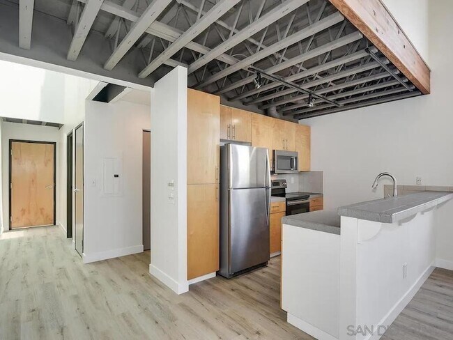 Building Photo - 4134 Adams Ave