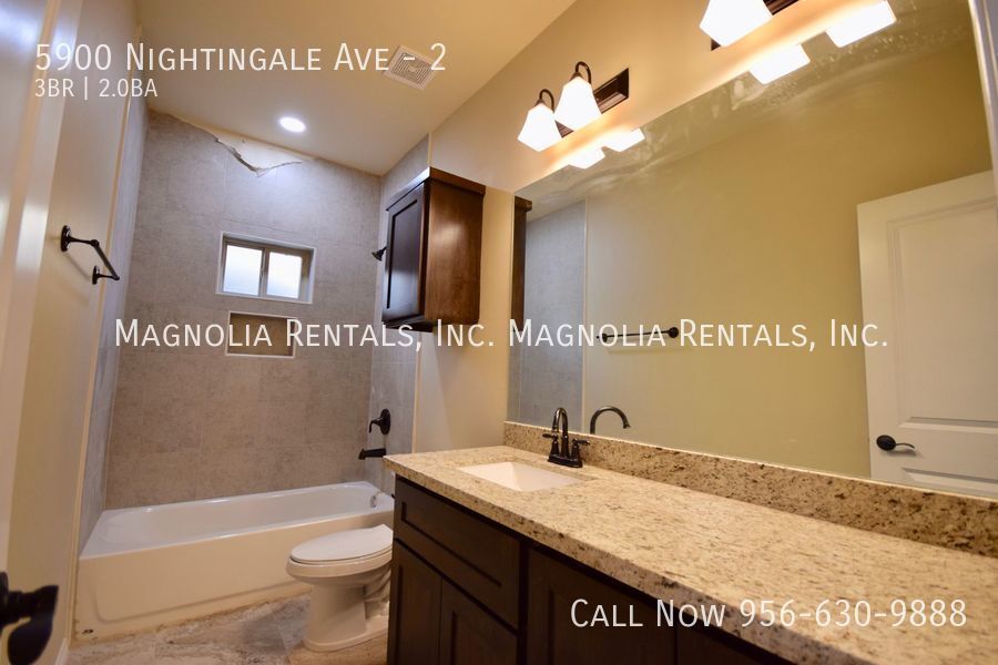 Building Photo - 5900 Nightingale Ave