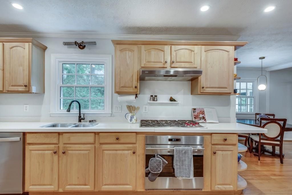 Building Photo - 2663 Rangewood Dr NE