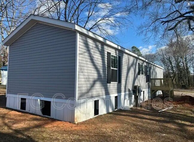 Building Photo - 213 Lineberger Rd