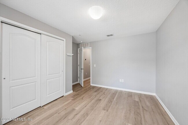 Building Photo - 201 Larkin Pl