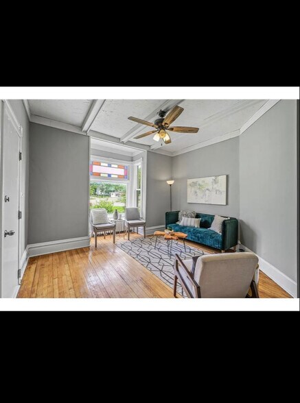 Building Photo - 608 Beaumont St E
