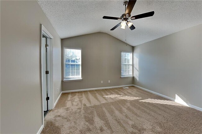 Building Photo - 209 Bainbridge Cir