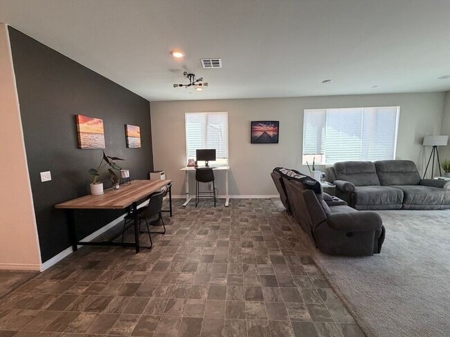 Building Photo - 36315 Basalt Ln