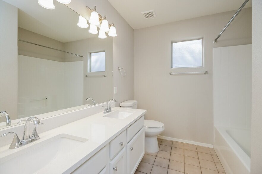 Building Photo - 1162 E Baylor Ln