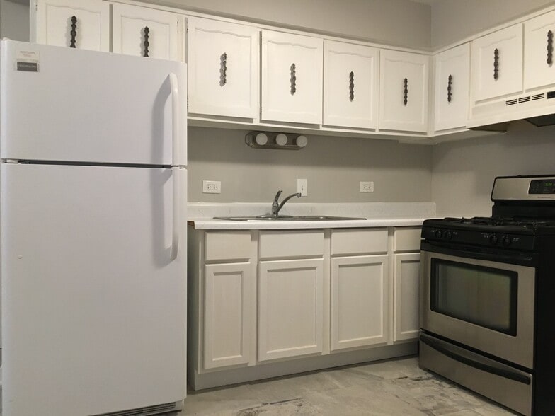 Primary Photo - 10380 Michael Todd Terrace