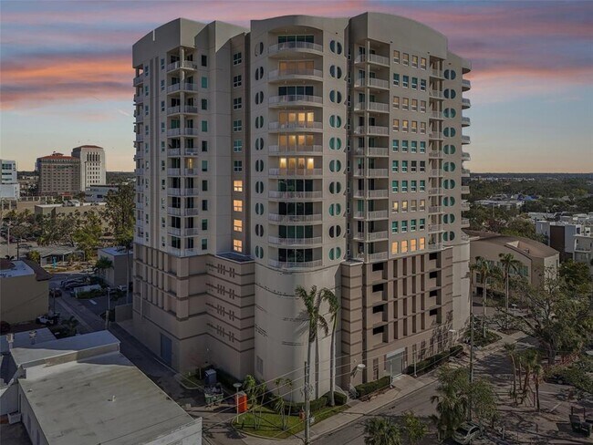 Building Photo - 1771 Ringling Blvd